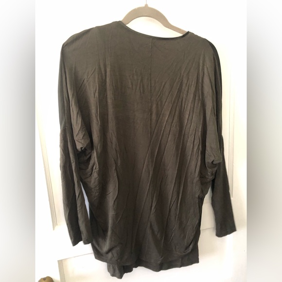 Professional top - Picture 2 of 3